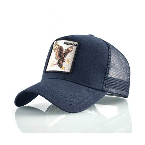 Casquette Trucker bleu patch aigle marqué freedom sur fond blanc