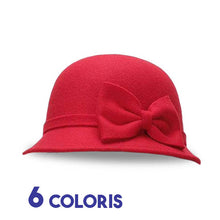 Chapeau Cloche rouge avec noeud sur galon sur fond blanc avec marqué six coloris