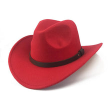 Chapeau Fedora Cowboy rouge sur fond blanc avec galon cuir noir