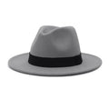 Chapeau Fedora gangster gris galon noir sur fond blanc