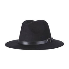 Chapeau Fedora noir 3/4 face sur fond blanc avec bandeau extérieur noir cuir