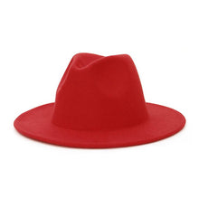 Chapeau Fedora rouge vif pour personnalisation sur fond blanc
