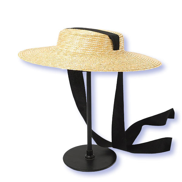 Chapeau provençal avec ruban noir remonté sur la calotte